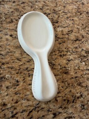 Le Creuset - meringue stoneware Ceramic Spoon Rest